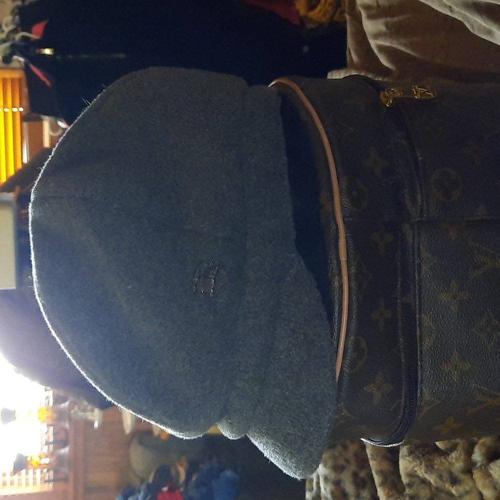Authentic Burberry Grey Wool Hat